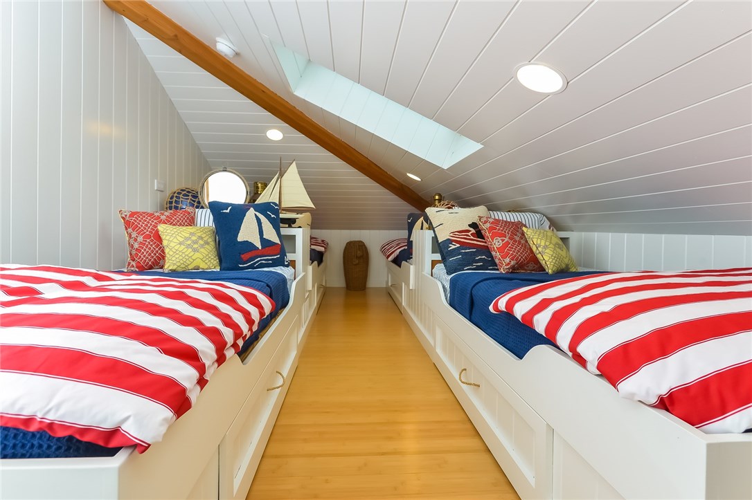 1357 Snake Hole Road Block Island, RI 02807 - Photo 25 of 40