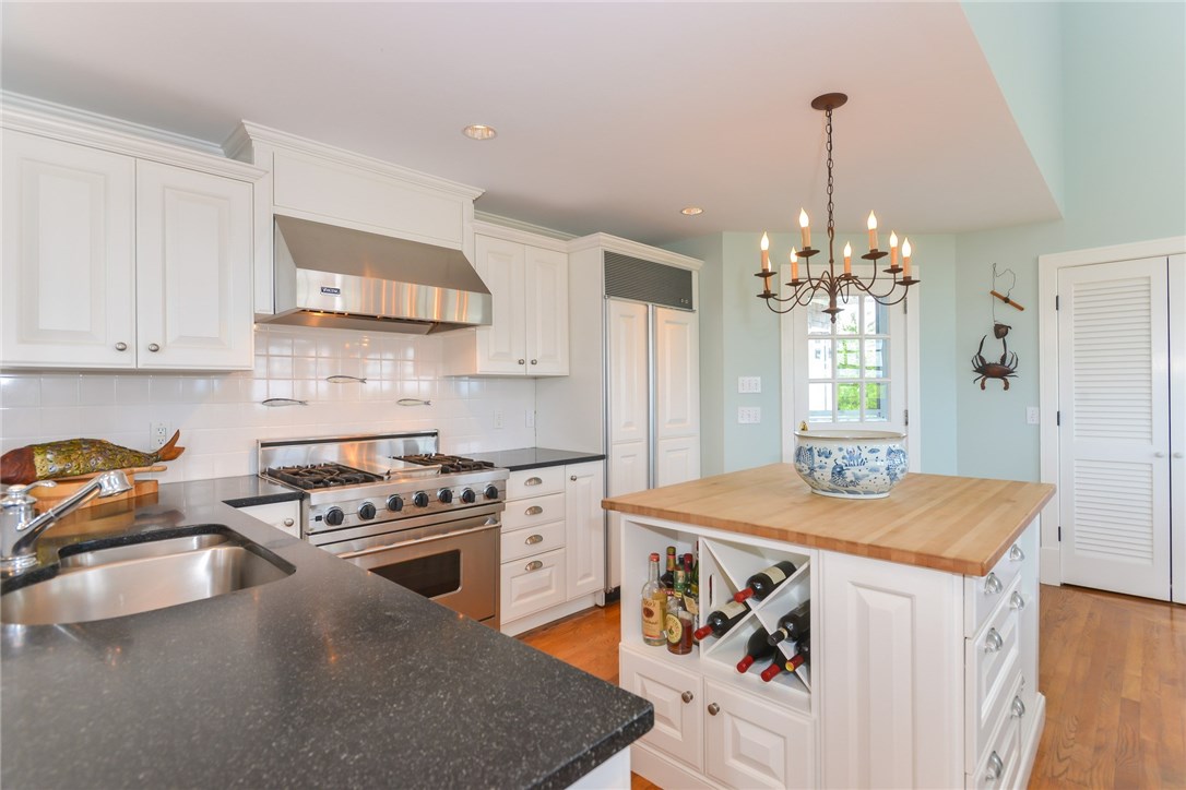 1357 Snake Hole Road Block Island, RI 02807 - Photo 7 of 40