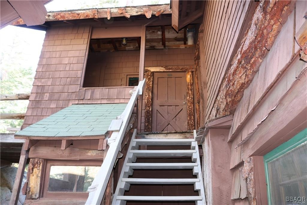 46 Spring Road Big Bear Lake, CA 92315 - Photo 12 of 43 a view of entryway with a front door