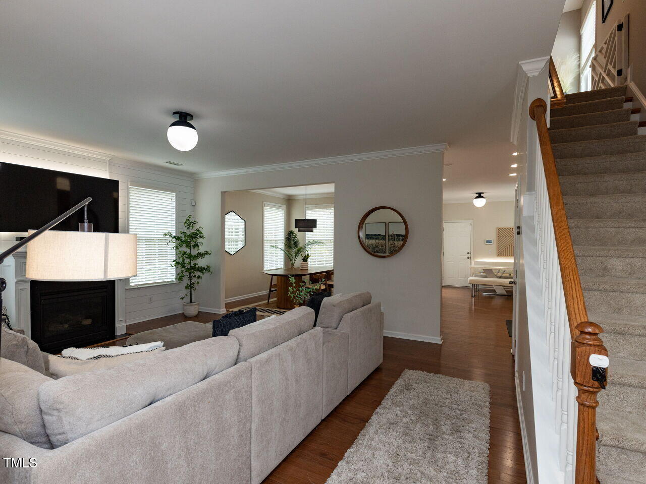 946 Ileagnes Road Raleigh, NC 27603 - Photo 4 of 31 Living