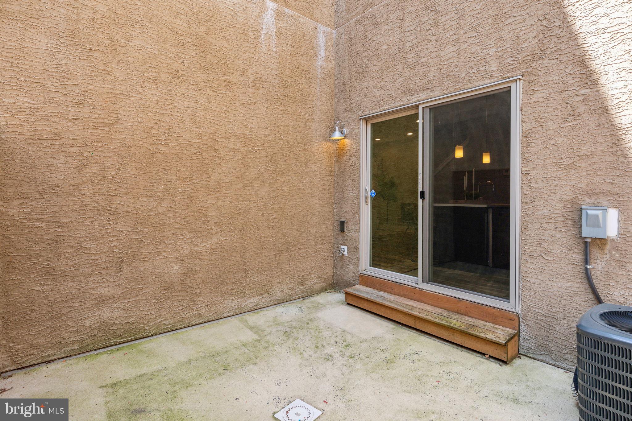 832 North 3rd Street, Unit 7 Philadelphia, PA 19123 - Photo 22 of 52 a view of a room with door