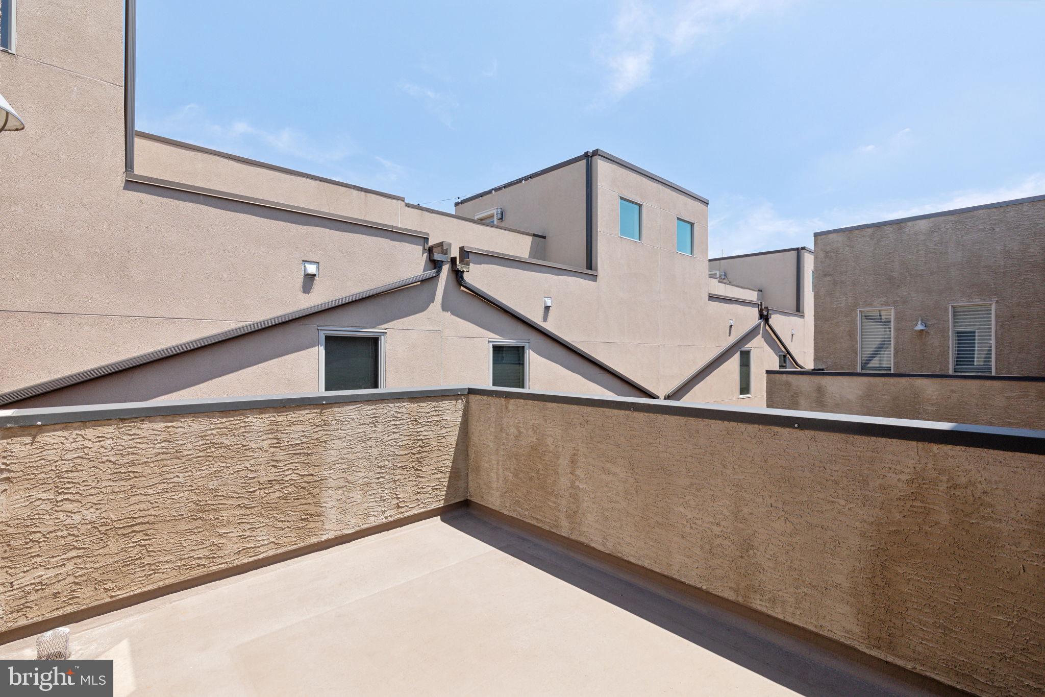 832 North 3rd Street, Unit 7 Philadelphia, PA 19123 - Photo 51 of 52 a view of balcony