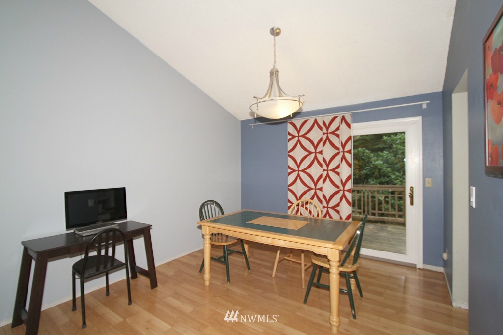 23025 38th Avenue Southeast Bothell, WA 98021 - Photo 3 of 18