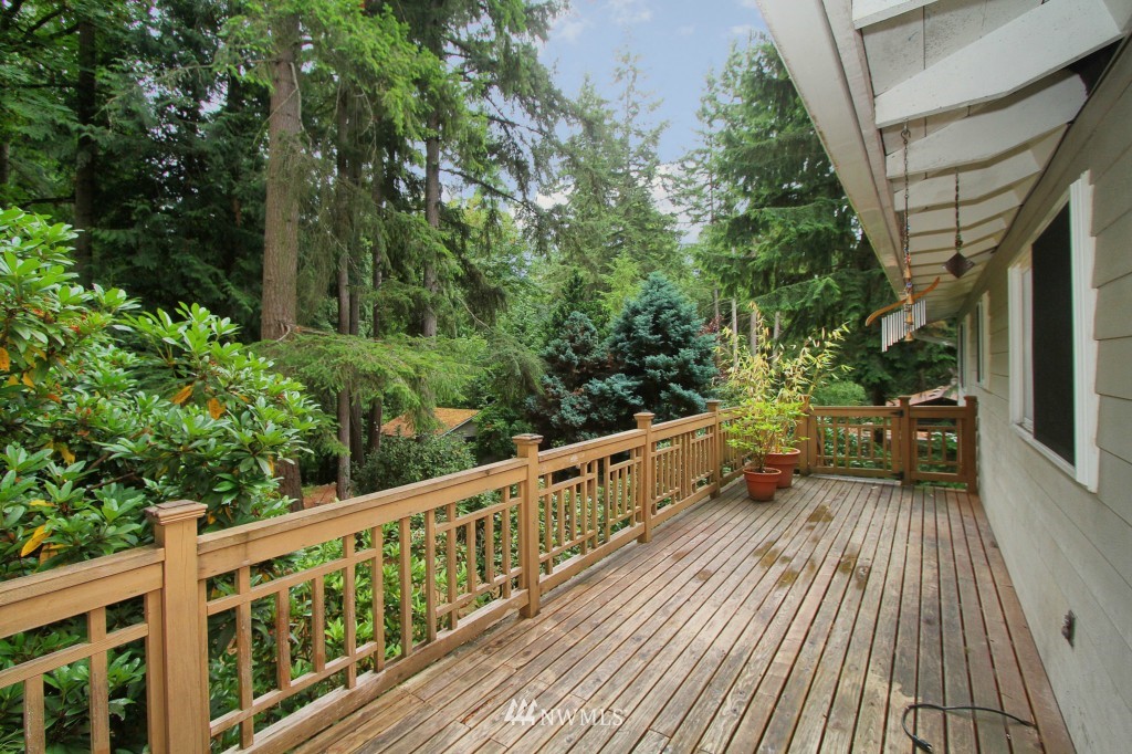23025 38th Avenue Southeast Bothell, WA 98021 - Photo 4 of 18