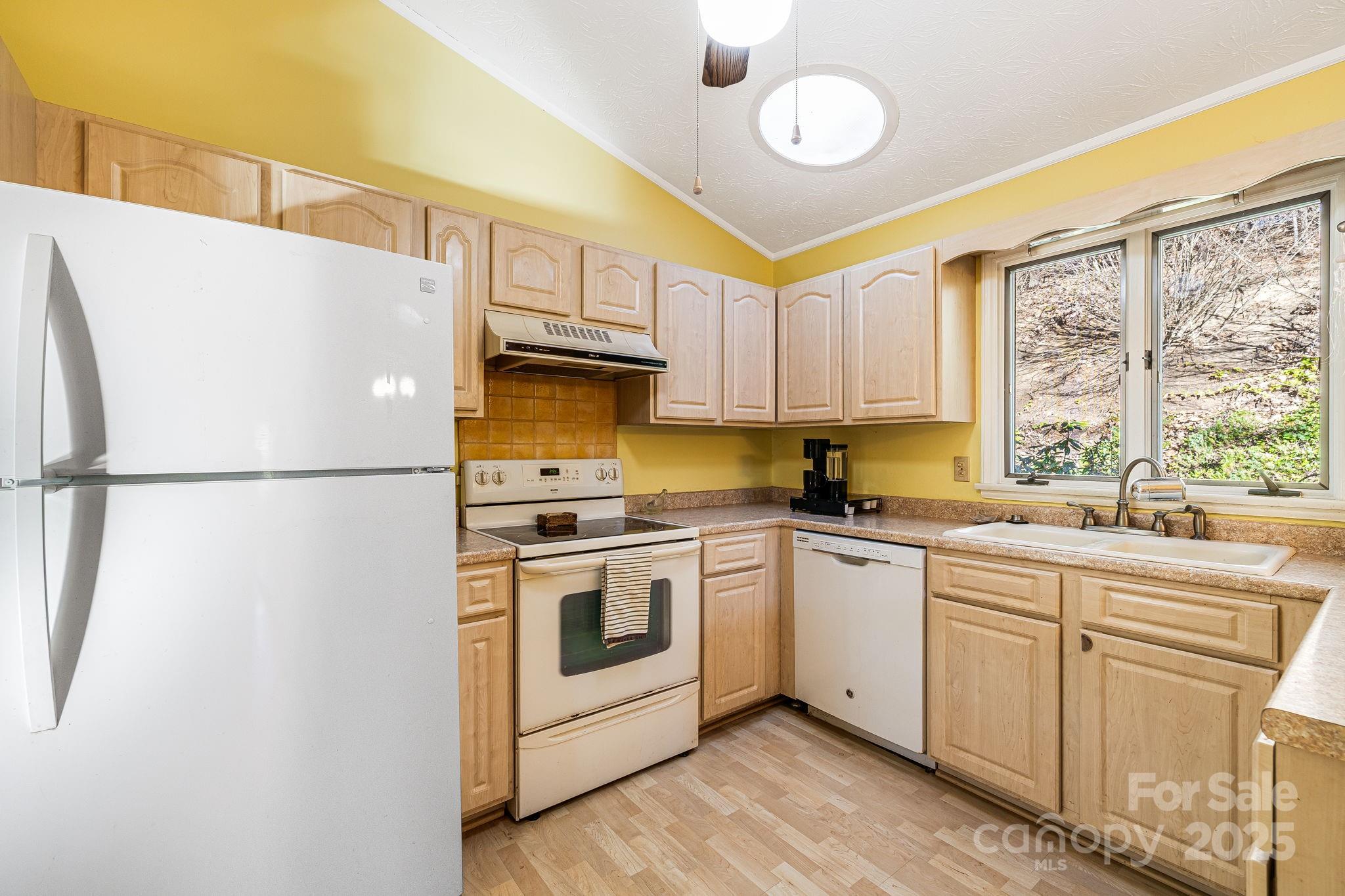 31 Covewood Road Asheville, NC 28805 - Photo 16 of 44