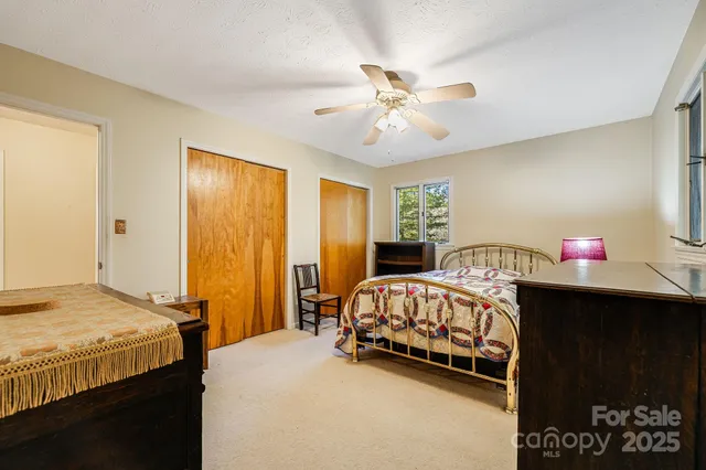 $710,000 | 31 Covewood Road, Asheville, NC 28805