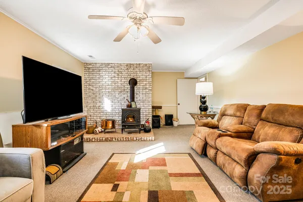 $650,000 | 31 Covewood Road, Asheville, NC 28805