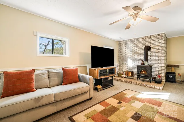 $710,000 | 31 Covewood Road, Asheville, NC 28805