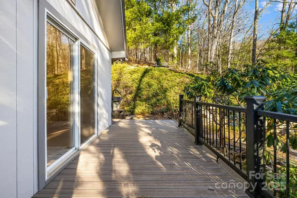 $650,000 | 31 Covewood Road, Asheville, NC 28805