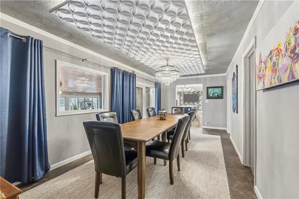 $595,000 | 121 Highland Park Avenue, Excelsior Springs, MO 64024