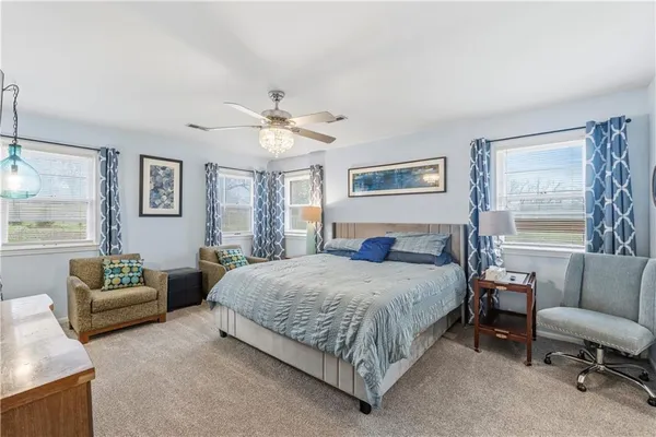 $595,000 | 121 Highland Park Avenue, Excelsior Springs, MO 64024