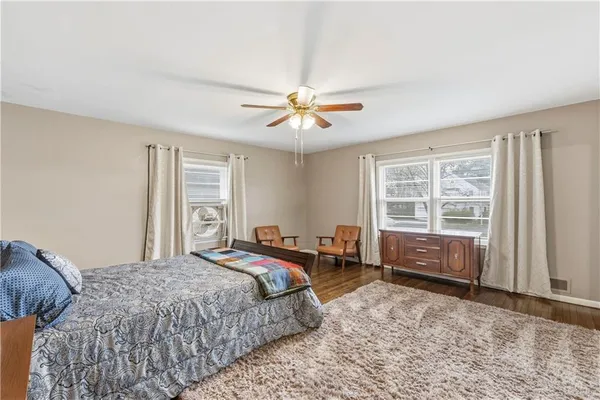 $595,000 | 121 Highland Park Avenue, Excelsior Springs, MO 64024