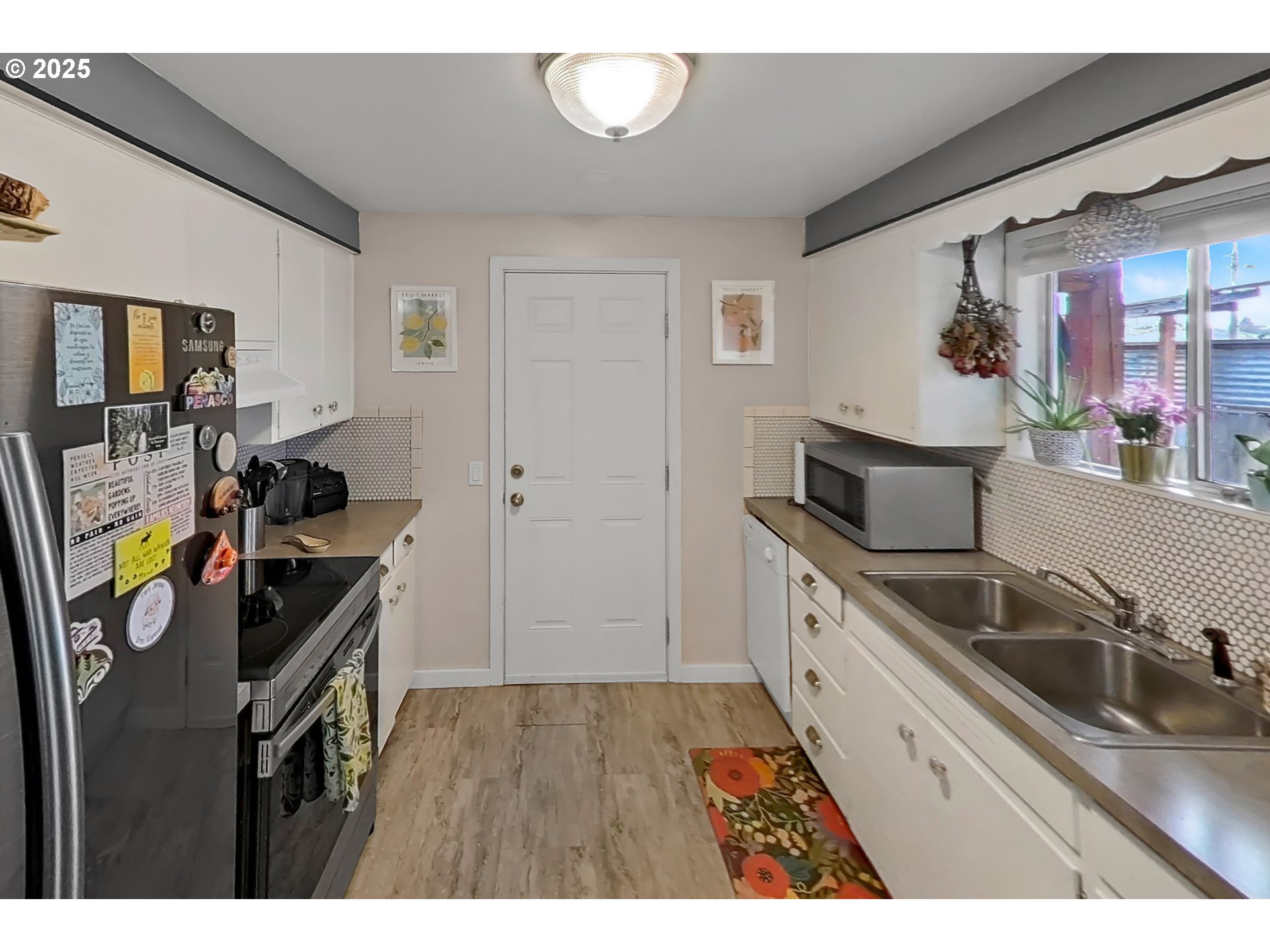 1180 North 12th Street Springfield, OR 97477 - Photo 11 of 38