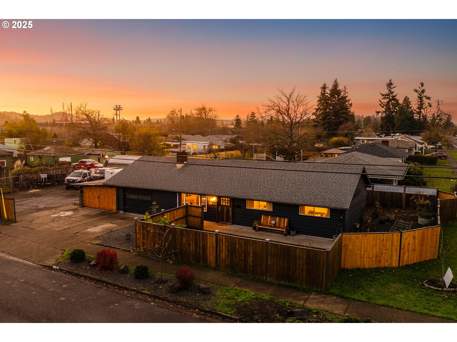 1180 North 12th Street Springfield, OR 97477 - Photo 2 of 38