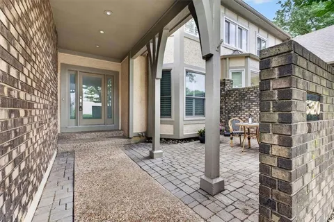 $725,000 | 6320 Kennett Place, Mission, KS 66202