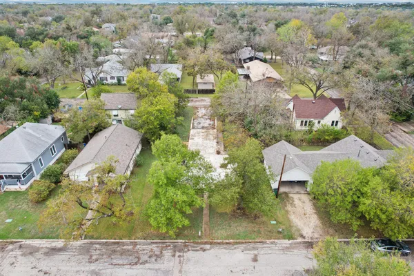 $119,000 | 904 James Street, Taylor, TX 76574