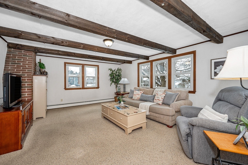12 Edwin Street Reading, MA 01867 - Photo 10 of 31 Gallery Image 10