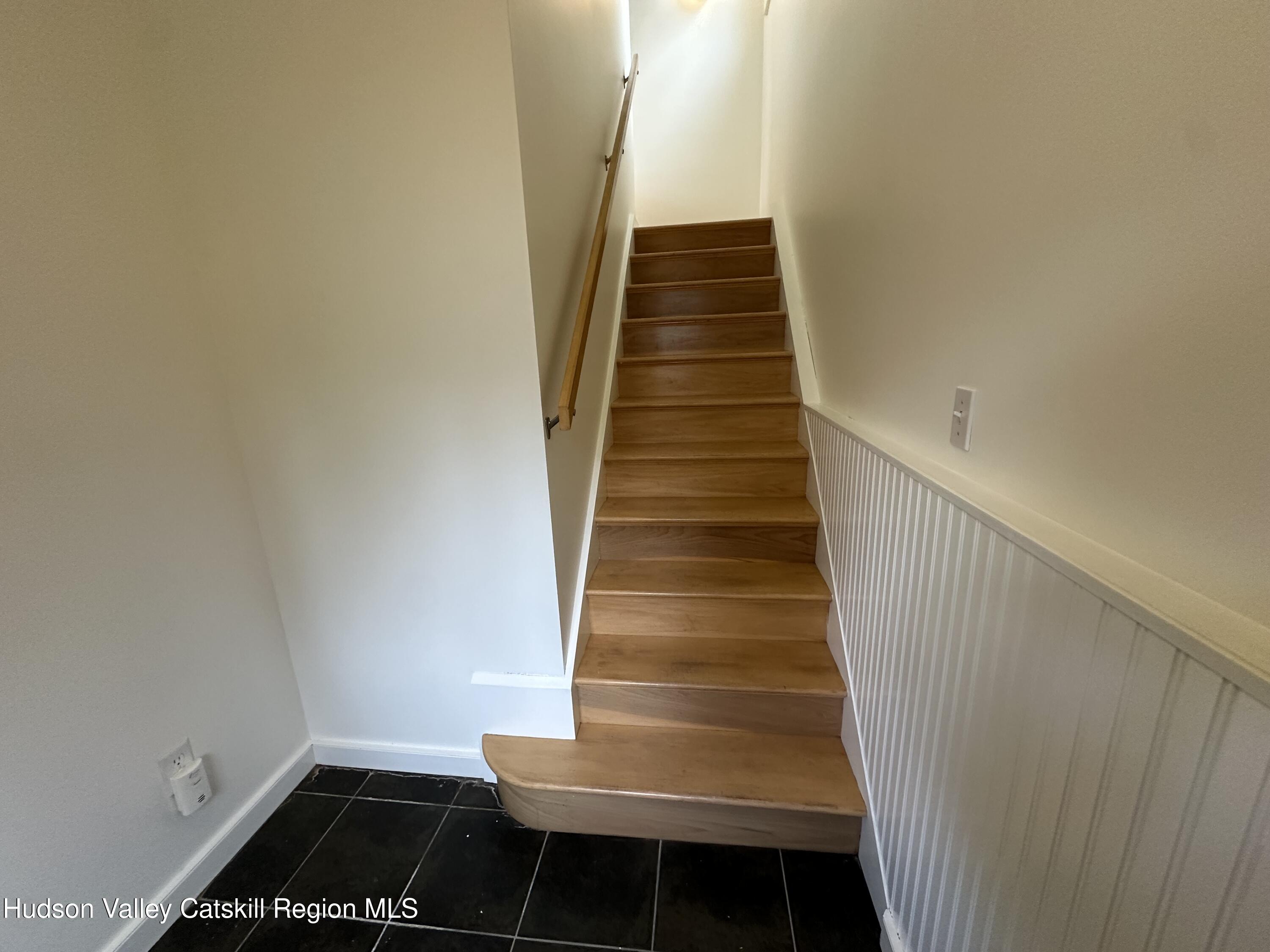 85 Broadview Road, Unit STUDIO Woodstock, NY 12498 - Photo 3 of 10 a view of entryway