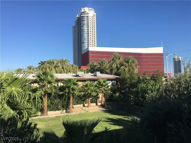 $995 | 308 West Cincinnati Avenue, Unit 8, Las Vegas, NV 89102