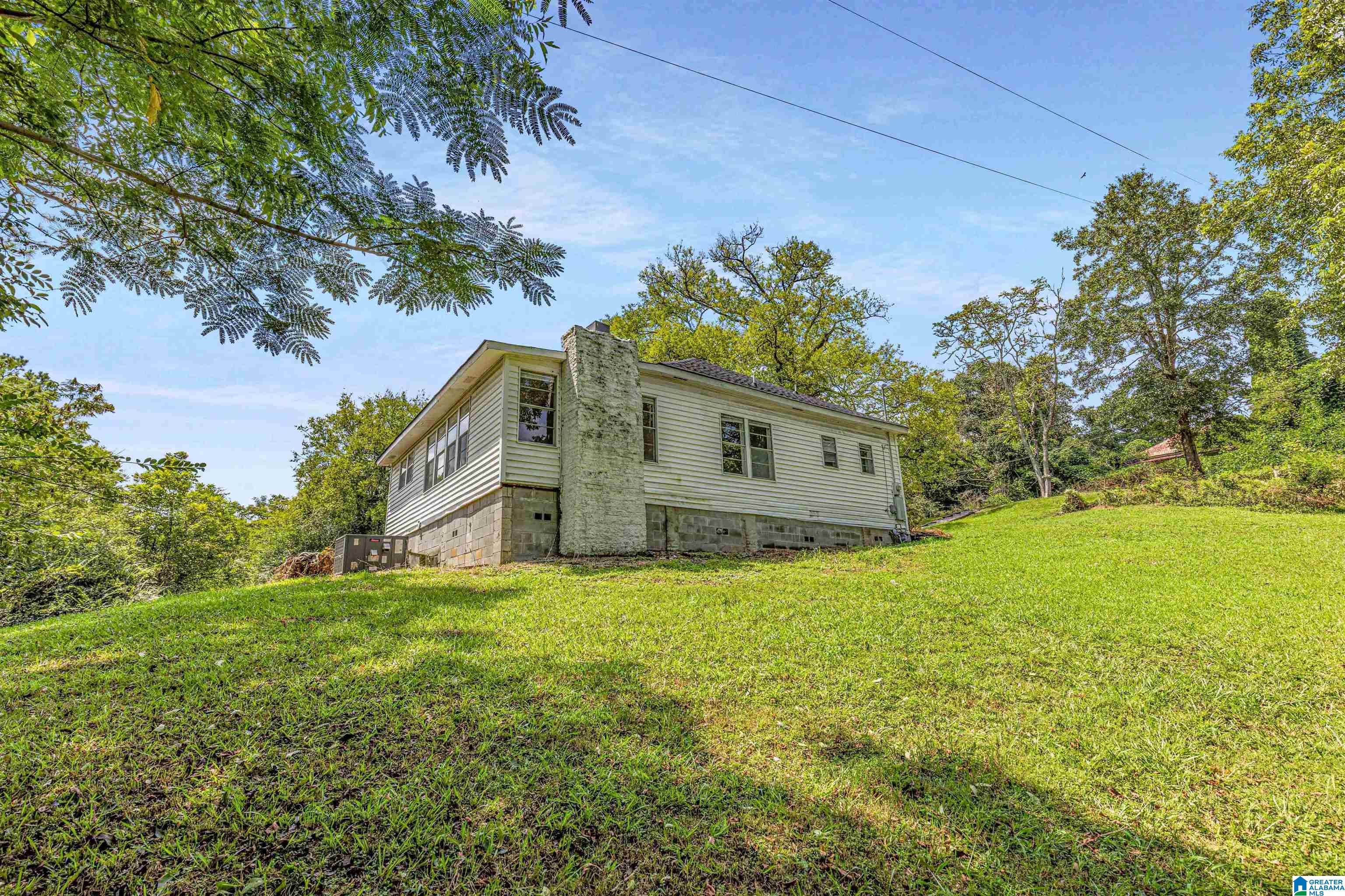 1318 Colgate Road Moody, AL 35004 - Photo 4 of 31