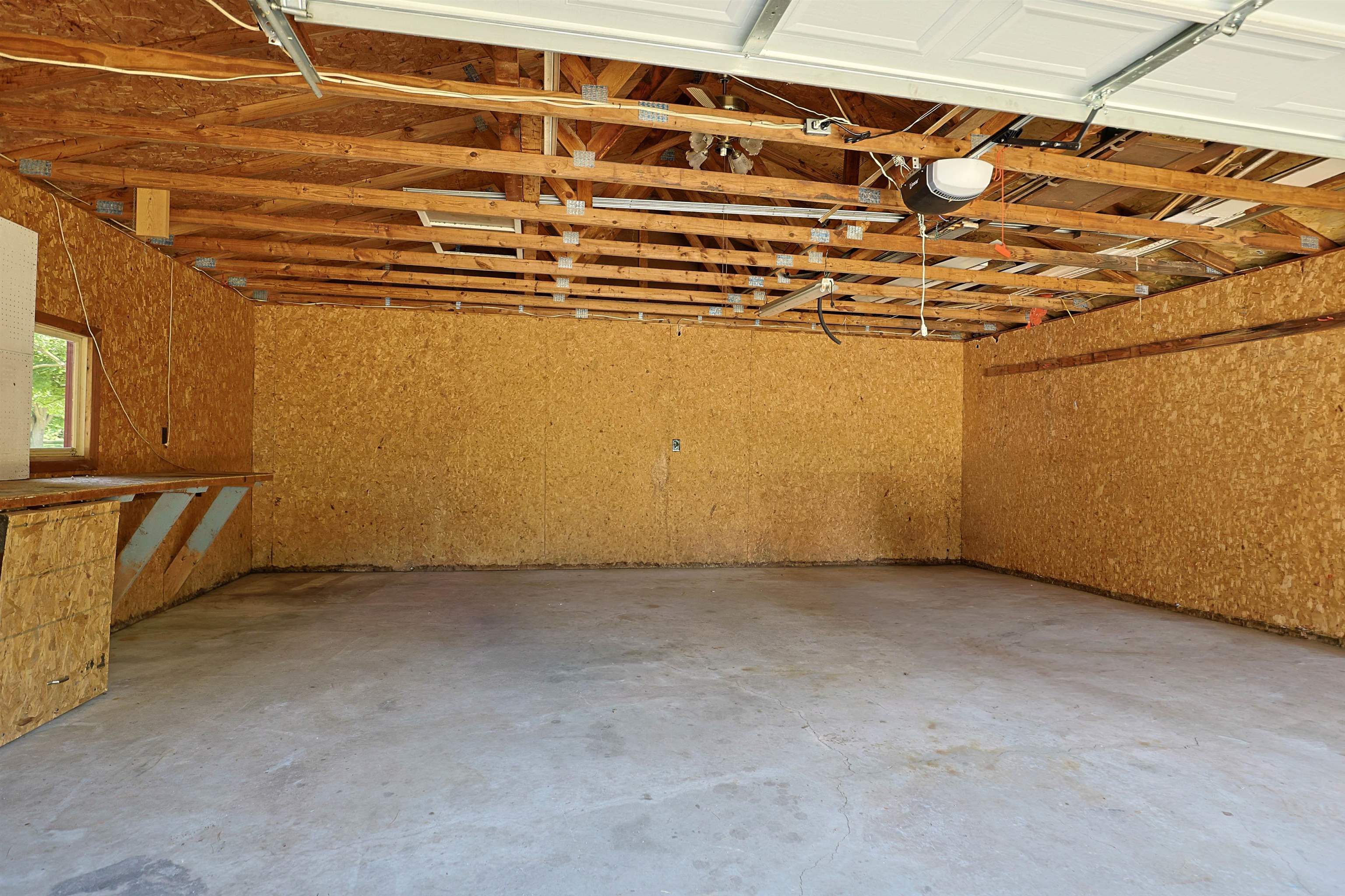 1002 East Sugnet Road Midland, MI 48642 - Photo 23 of 28