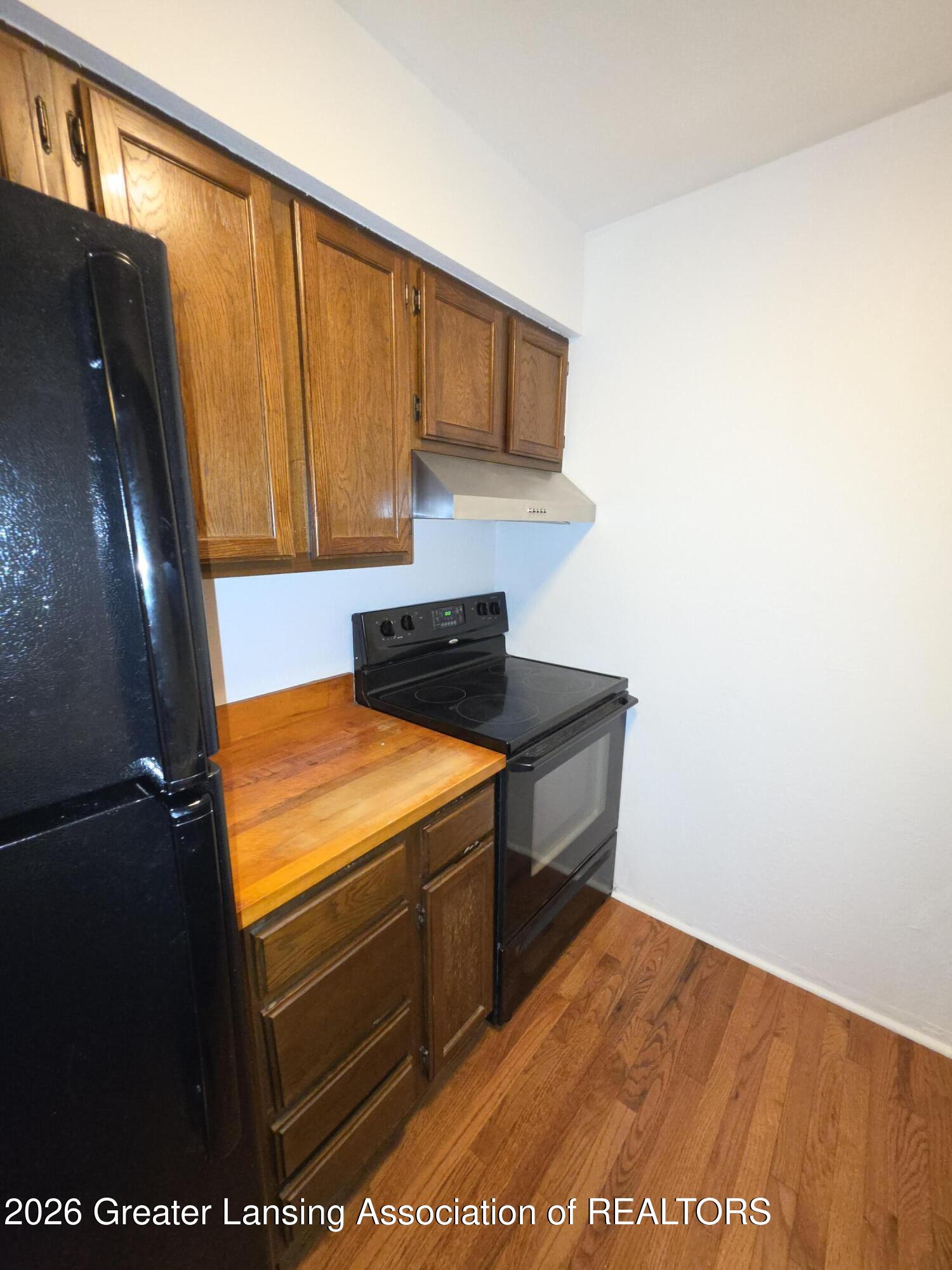 1715 Maple Ridge Road, Unit 4 Haslett, MI 48840 - Photo 10 of 22 20260629_171058