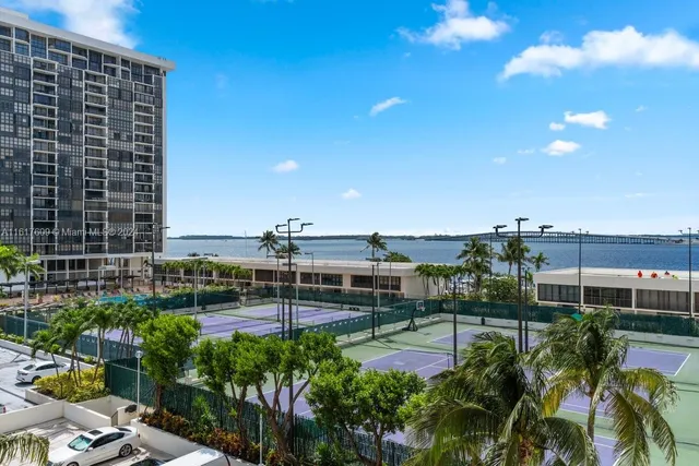 $750,000 | 1915 Brickell Avenue, Unit C506, Miami, FL 33129