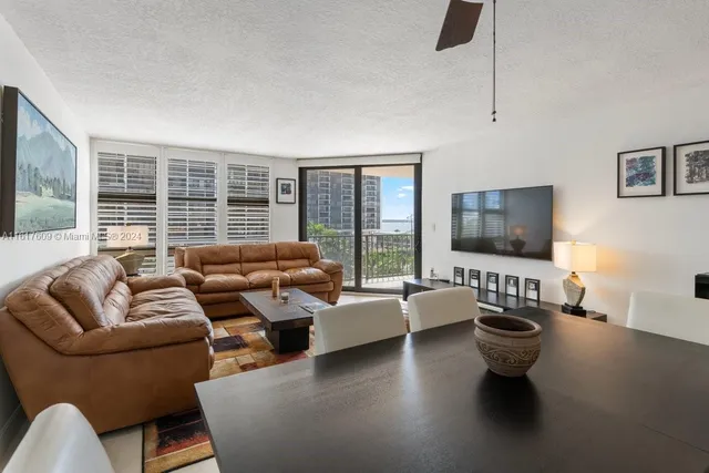 $750,000 | 1915 Brickell Avenue, Unit C506, Miami, FL 33129