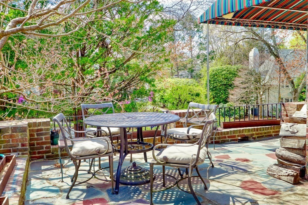 85 Willard Road Brookline, MA 02445 - Photo 5 of 10