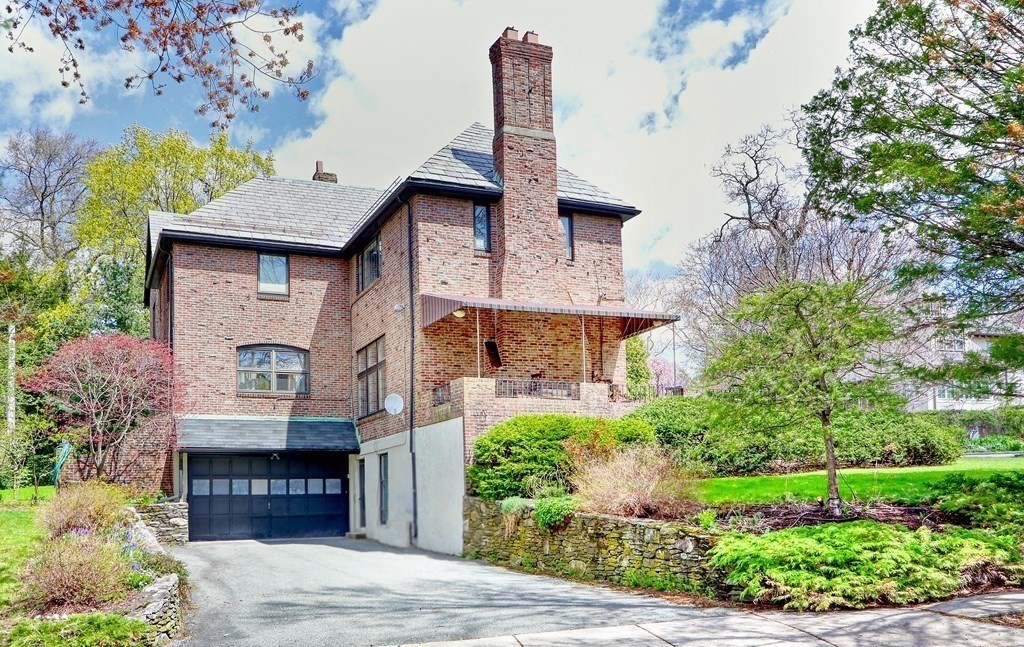 85 Willard Road Brookline, MA 02445 - Photo 8 of 10