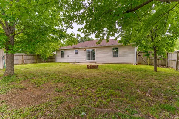 $250,000 | 6366 Acadia Drive, Newburgh, IN 47630
