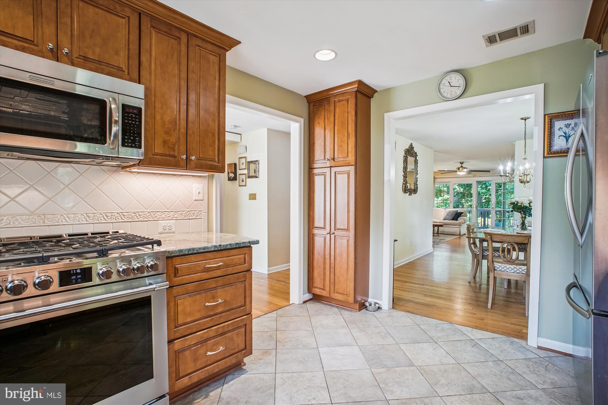 3818 North Ridgeview Road Arlington, VA 22207 - Photo 8 of 56 Chef's Kitchen