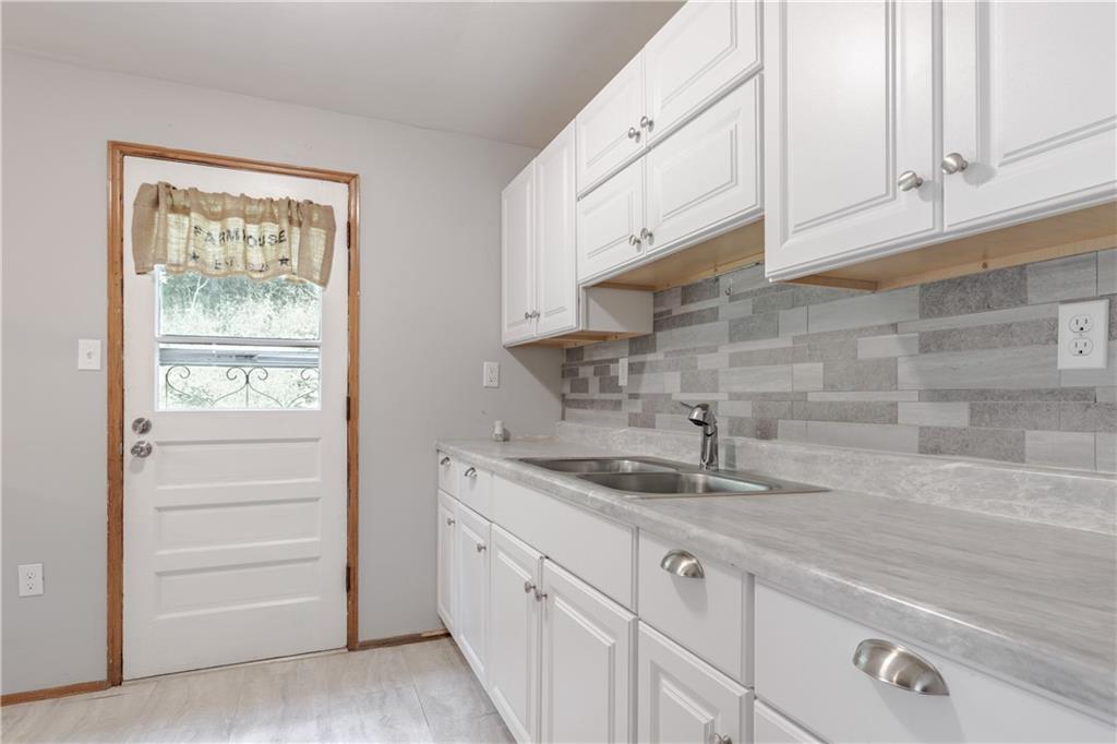 152 Black Hills Road Plum, PA 15239 - Photo 8 of 22