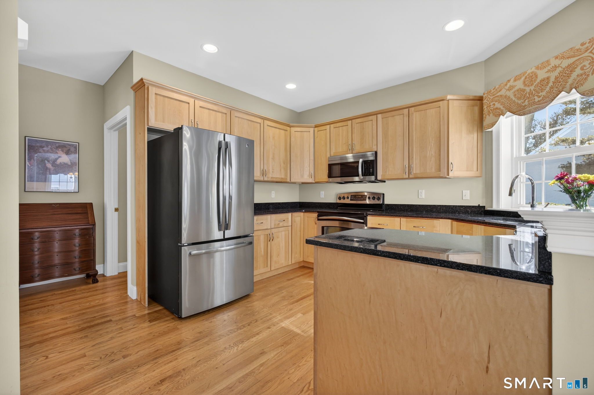 175 Ferry Road, Unit 4 Old Saybrook, CT 06475 - Photo 4 of 37