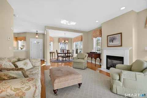 $599,000 | 175 Ferry Road, Unit 4, Old Saybrook, CT 06475