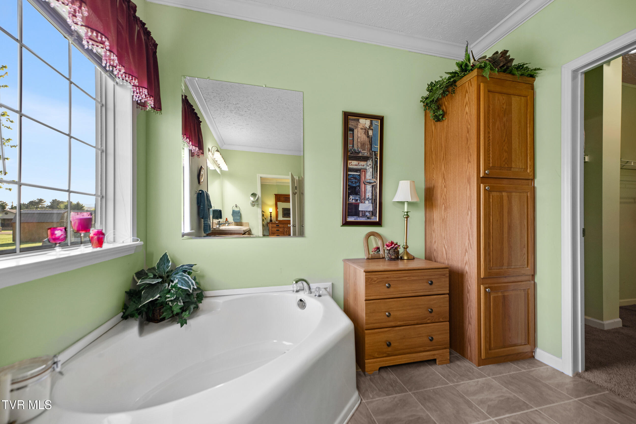 261 Adams Road Mountain City, TN 37683 - Photo 17 of 33 4.28.25_lmc-11