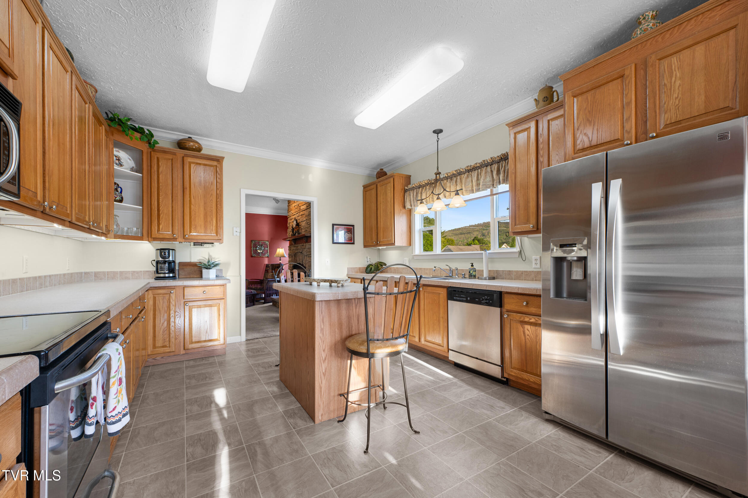 261 Adams Road Mountain City, TN 37683 - Photo 5 of 33 4.28.25_lmc-22