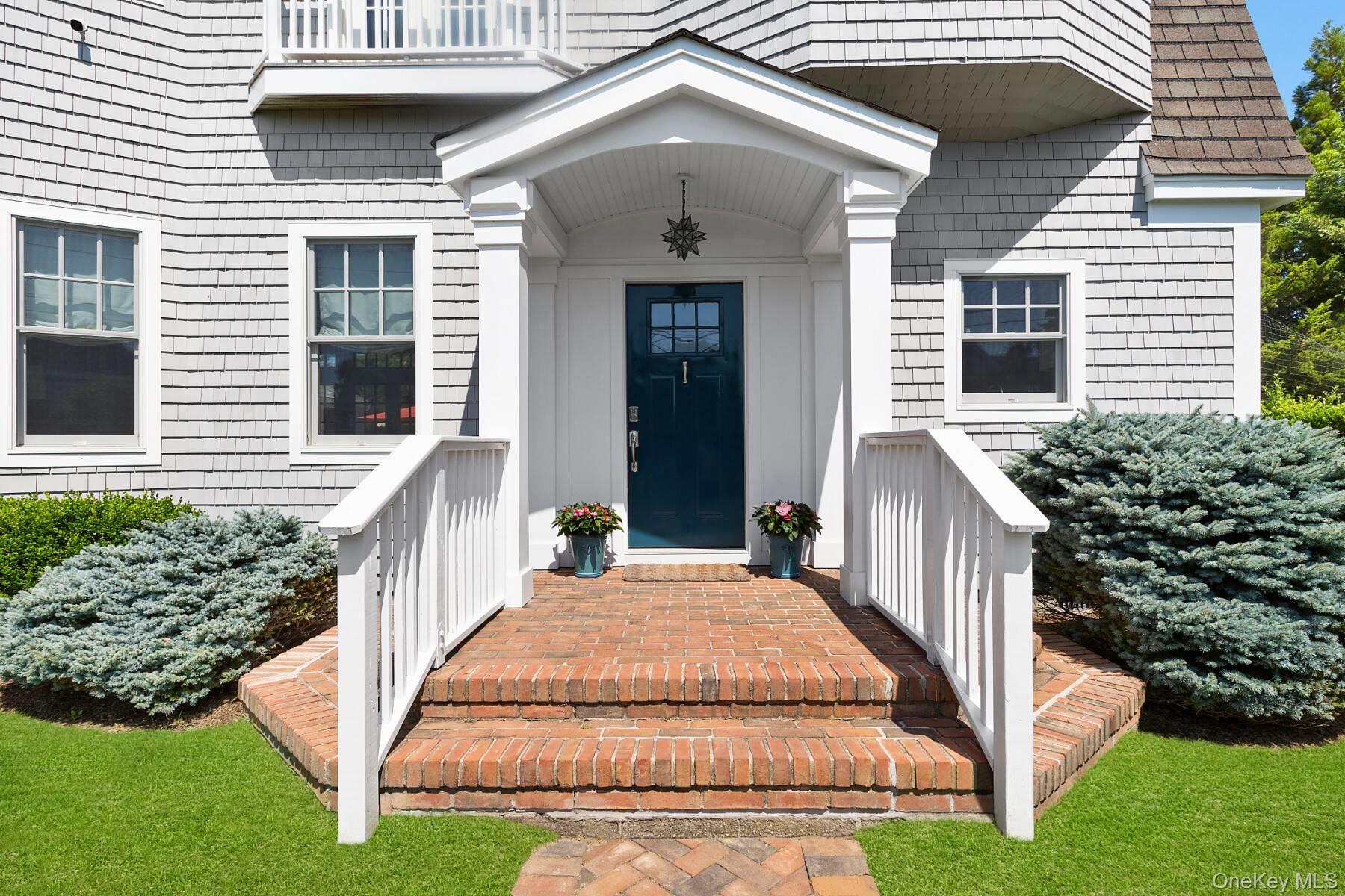30 Exchange Place Westhampton Beach, NY 11978 - Photo 4 of 25 a view of a house with a yard