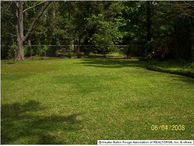 9116 Redbud Street Baton Rouge, LA 70815 - Photo 9 of 12 Gallery Image 9