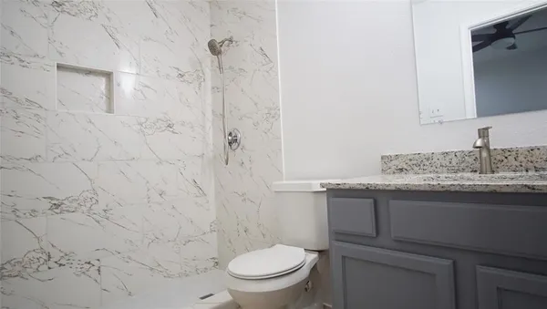 $1,850 | 319 Southeast 13th Street, Grand Prairie, TX 75051