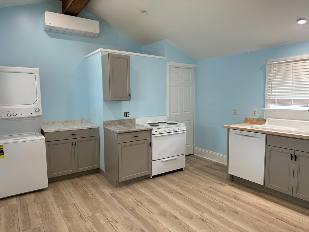 70 Pearl Street Bangor, ME 04401 - Photo 5 of 23 Kitchen