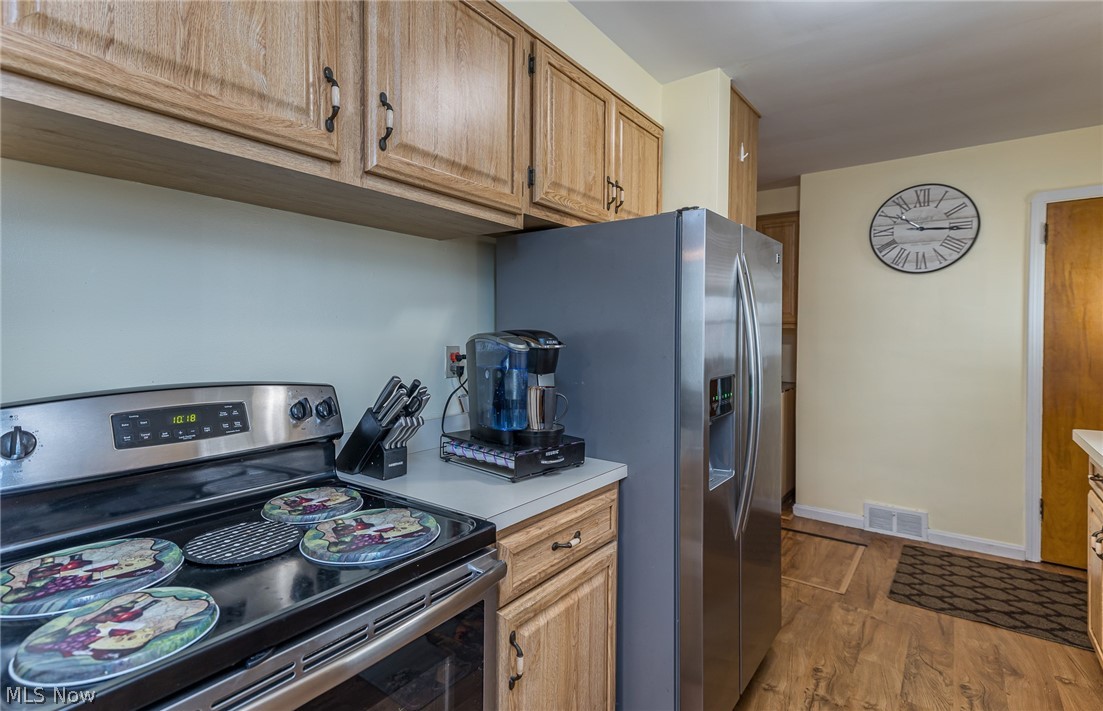 18252 Whitney Road Strongsville, OH 44149 - Photo 11 of 28