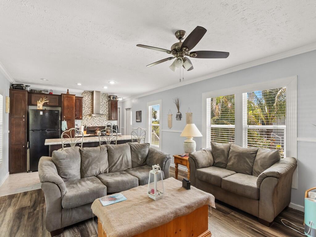 309 Mockingbird Avenue Fort Pierce, FL 34982 - Photo 2 of 22 Living Room