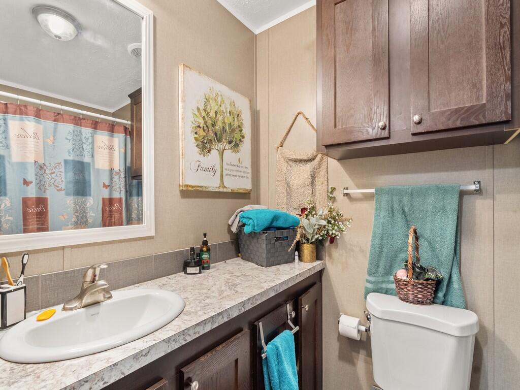 309 Mockingbird Avenue Fort Pierce, FL 34982 - Photo 8 of 22 Main Bathroom