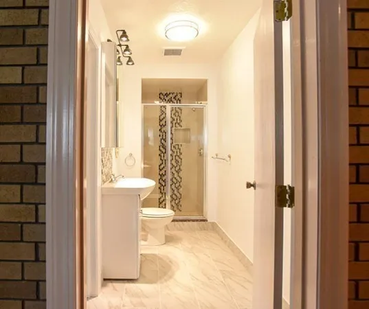 $3,600 | 177 Dean Street, Unit 1, Norwood, MA 02062