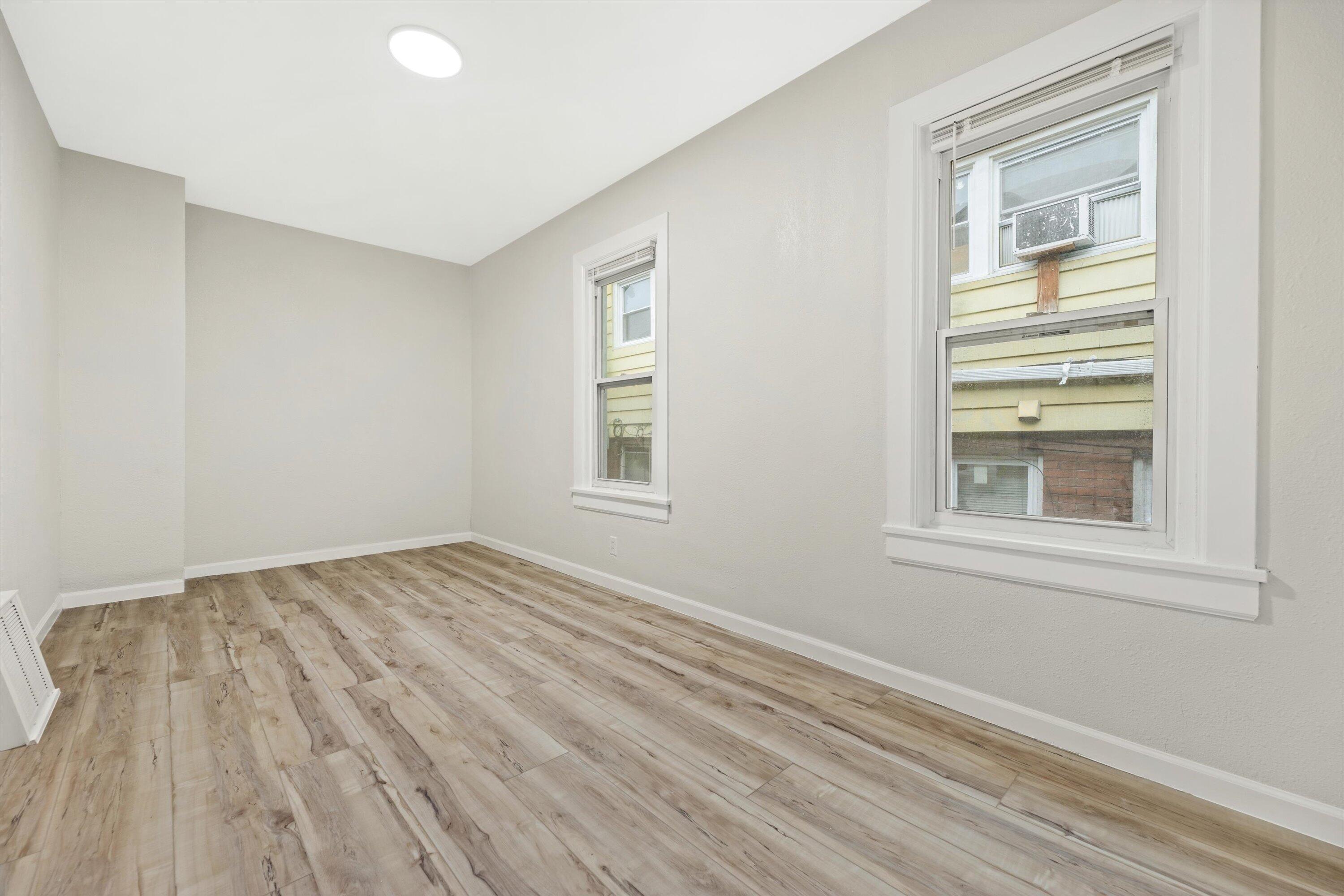 2031 South 7th Street Milwaukee, WI 53204 - Photo 13 of 30 27-IMG_6583