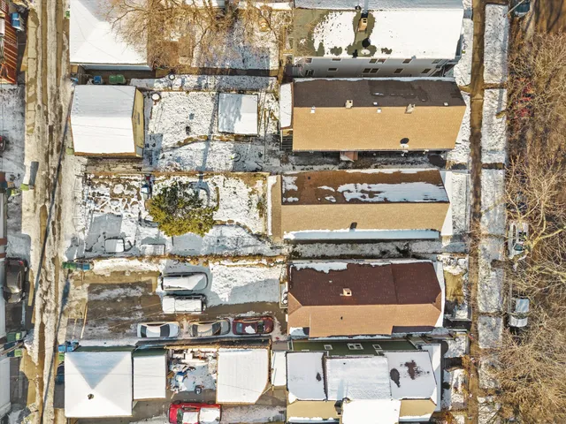 $264,500 | 2031 South 7th Street, Milwaukee, WI 53204