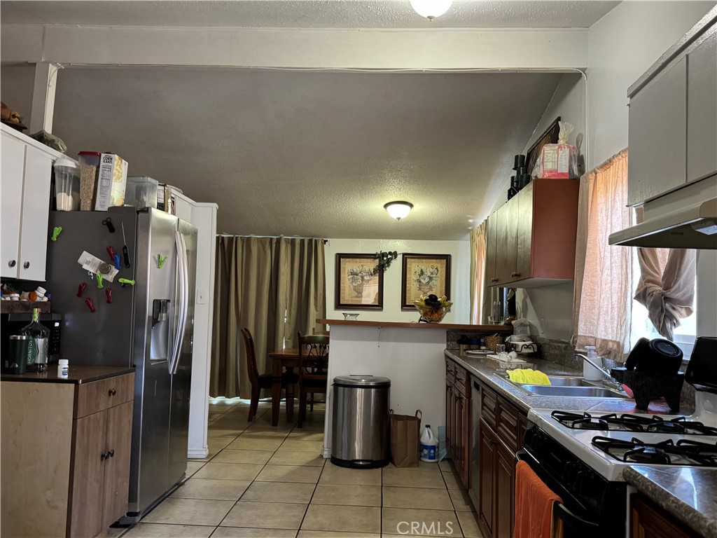 5610 Ensenada Way Riverside, CA 92504 - Photo 6 of 9