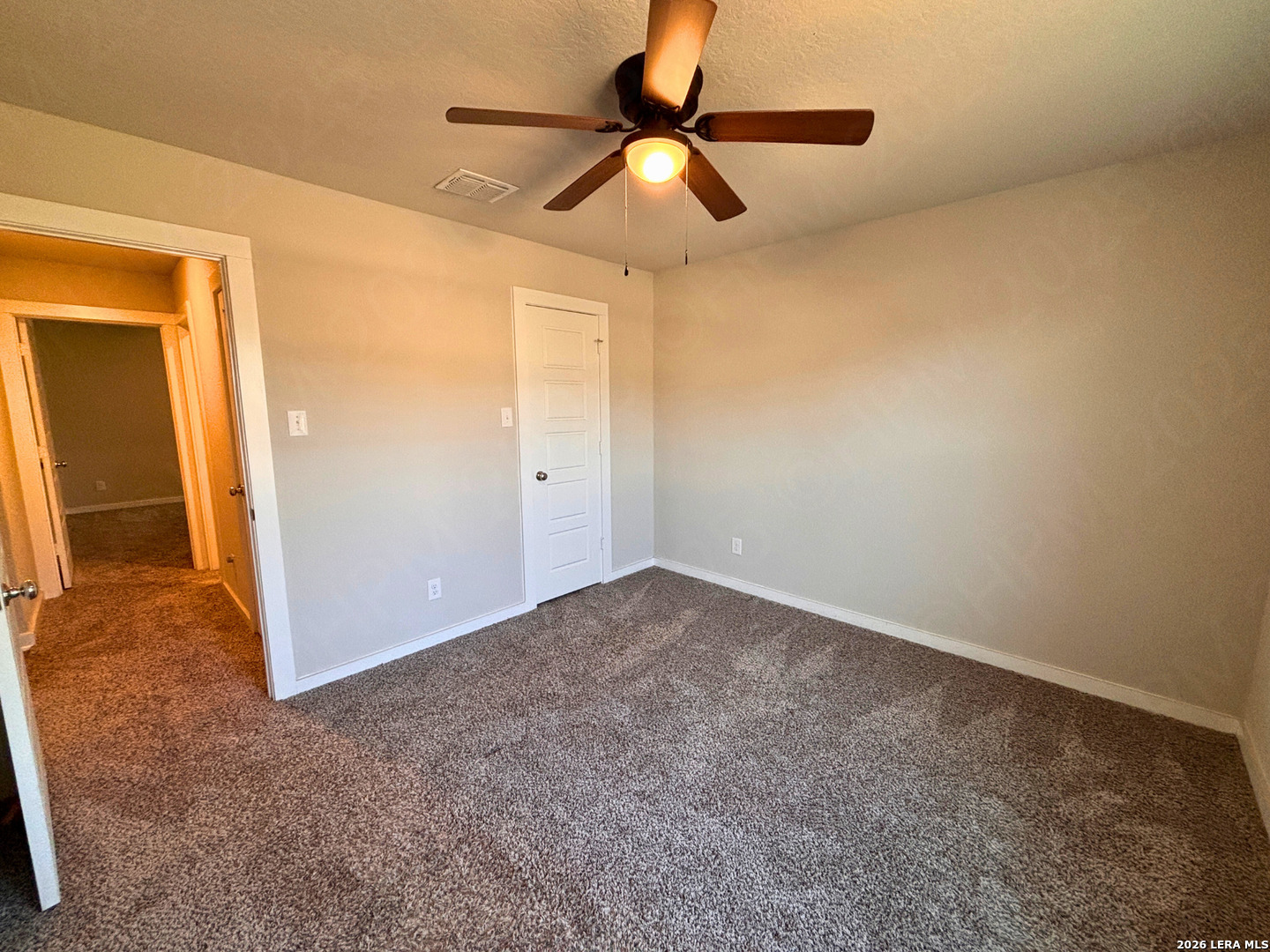 10754 Francisco Way Converse, TX 78109 - Photo 4 of 18