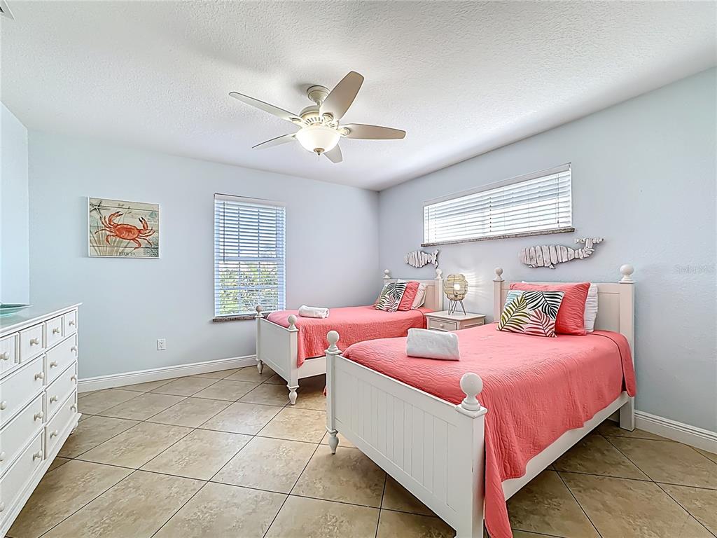 4805 2nd Avenue Holmes Beach, FL 34217 - Photo 44 of 96